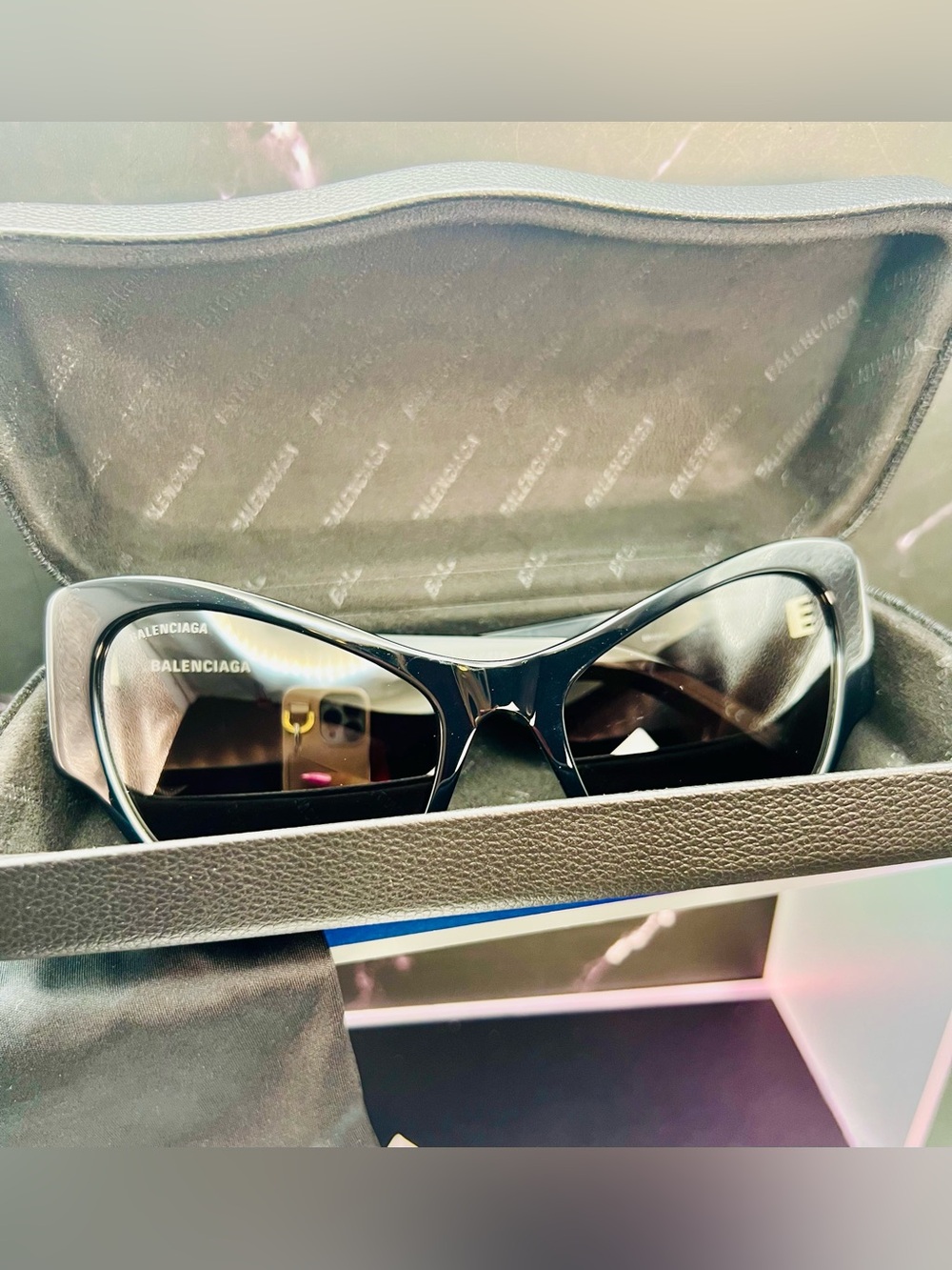 Balenciaga BB0259S glossy 🕶️black acetate oversized cat-eye sunglasses.Brand new - Picture 5 of 13